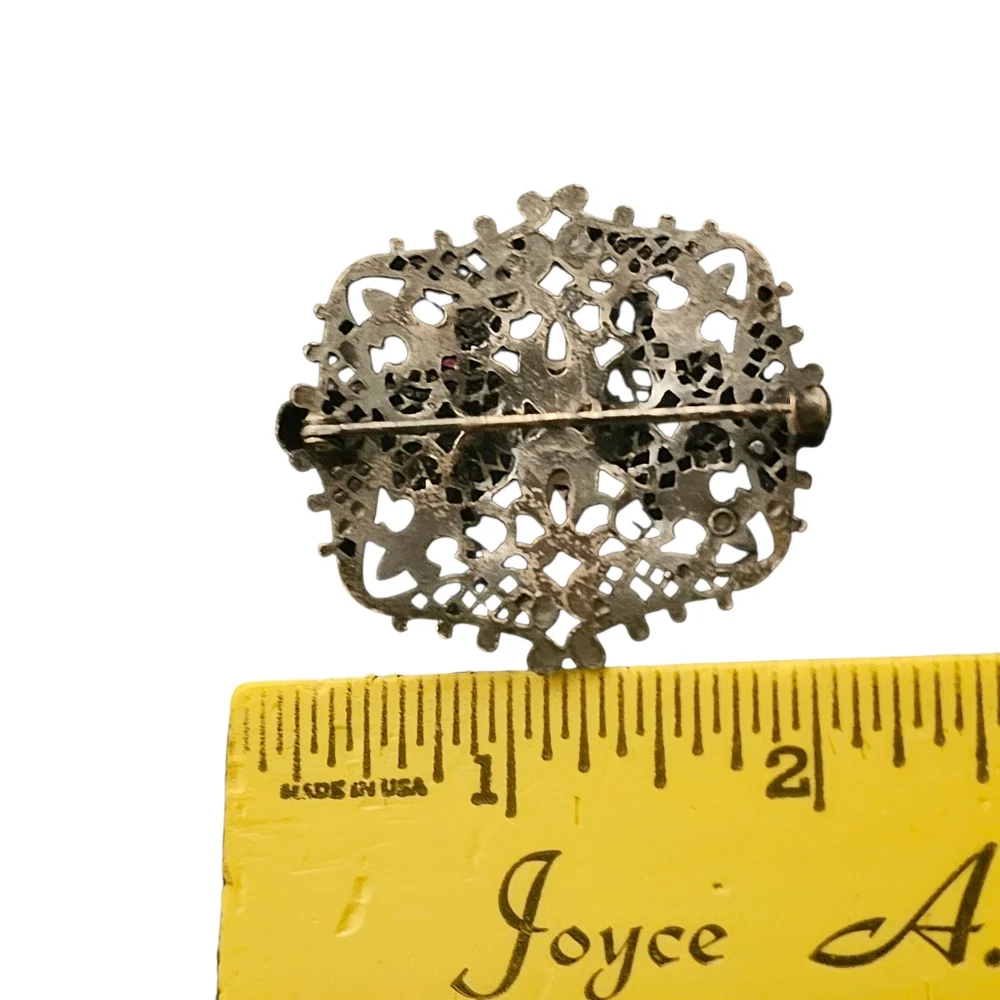 vintage silver filigree brooch with red glass stones or rhinestones - Picture 3 of 3